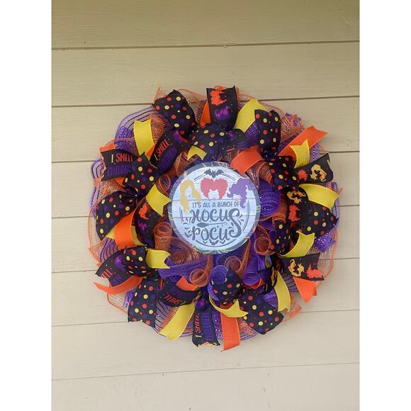 Hocus Pocus Halloween Wreath 🎃 Sanderson Sisters Door Decor Handmade - Picture 1 of 8